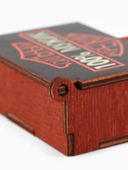Коробка подарочная деревянная «100% мужик» 8.5×6×3.5 см