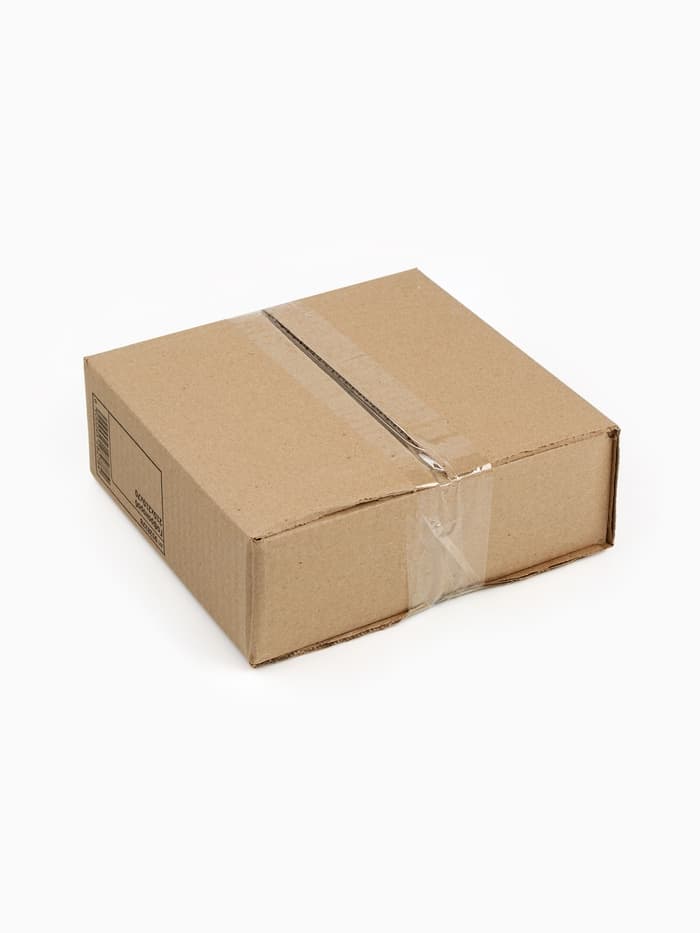 Подарочный новогодний набор в железной банке «Черная икра» : чай 50 г, монпансье 100 г, варенье 30 г, открытка