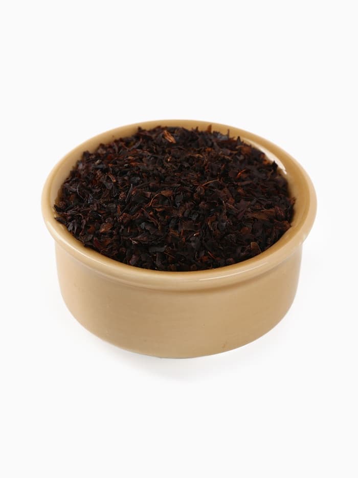 Подарочный новогодний набор в железной банке «Черная икра» : чай 50 г, монпансье 100 г, варенье 30 г, открытка