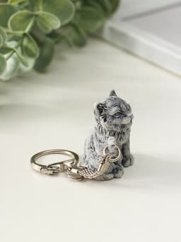 Брелок для ключей на кольце «Котенок с поднятой лапкой маленький», 3.5 см