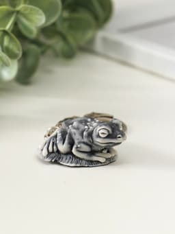 Брелок для ключей на кольце «Лягушка на листе маленькая», 2 см