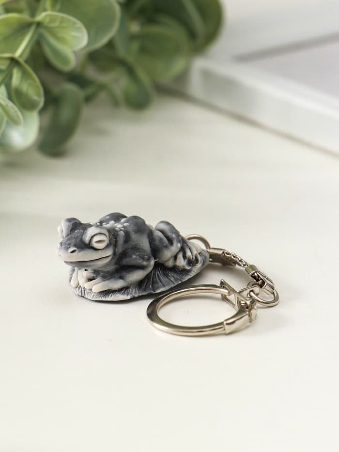 Брелок для ключей на кольце «Лягушка на листе маленькая», 2 см