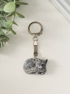 Брелок для ключей на кольце «Лисенок лежит (барельеф)», 2.4 см