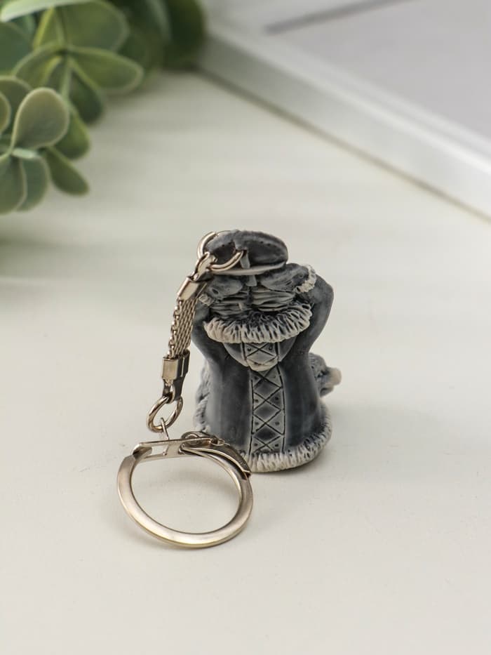 Брелок для ключей на кольце «Девочка со щенком и бубном маленькая», 4.8 см