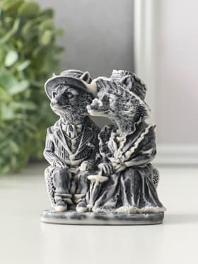 Фигурка «Лисы - Пара на диване», 8.3 см