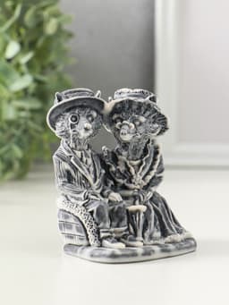 Фигурка «Лисы - Пара на диване», 8.3 см