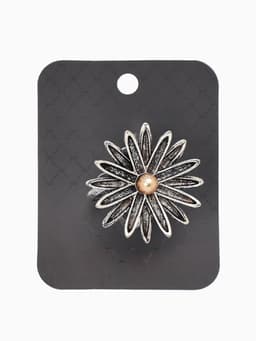 Кольцо для платка «Цветок Астра», белое в чернёном серебре
