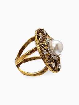 Кольцо для платка «Цветок в круге», белое в чернёном золоте