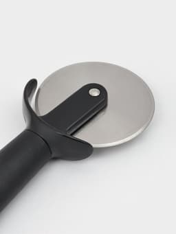 Нож для пиццы и теста Magistro «Базальт», 21.5×8×2.5, нержавеющая сталь, чёрная