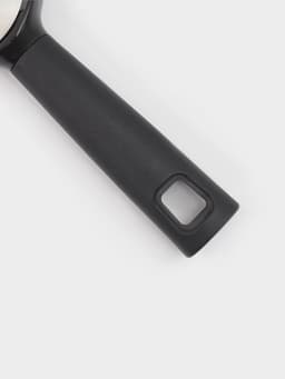 Нож для пиццы и теста Magistro «Базальт», 21.5×8×2.5, нержавеющая сталь, чёрная