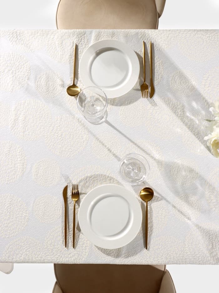 Клеёнка на стол ажурная Lace «Одуванчик», ширина 137 см, рулон 20 метров, толщина 0.3 мм