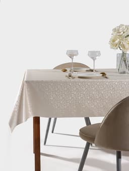 Клеёнка на стол «Розарий», ширина 137 см, рулон 20 метров, толщина 0.3 мм