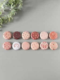 Набор шкатулок для украшений «Рисунки на бежевом», 12 шт., мини, металл, круглая, 6.8×6.8×1.7 см