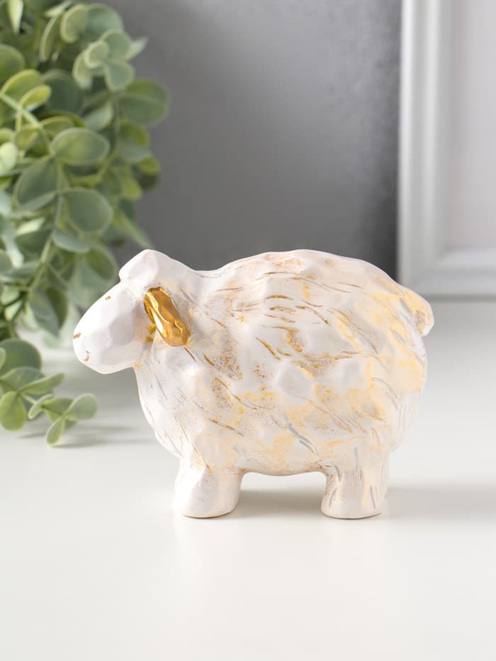 Фигурка полистоун «Барашек», белый с золотом, 5.5×12×8 см