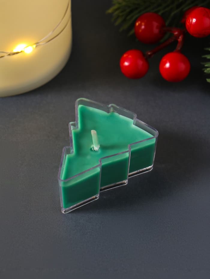 Ароматическая свеча чайная «Ель», зелёная, аромат рождественская ночь, 5×4×2.1 см