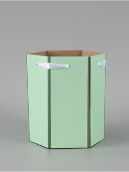 Коробка - переноска подарочная для цветов «С любовью», 17×14.8×19.5 см, шестигранник