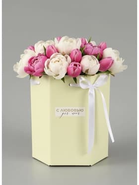 Коробка - переноска подарочная для цветов «С любовью», 17×14.8×19.5 см, шестигранник