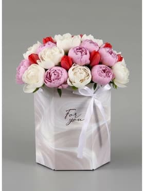 Коробка - переноска подарочная для цветов «Для тебя», 17×14.8×19.5 см, шестигранник