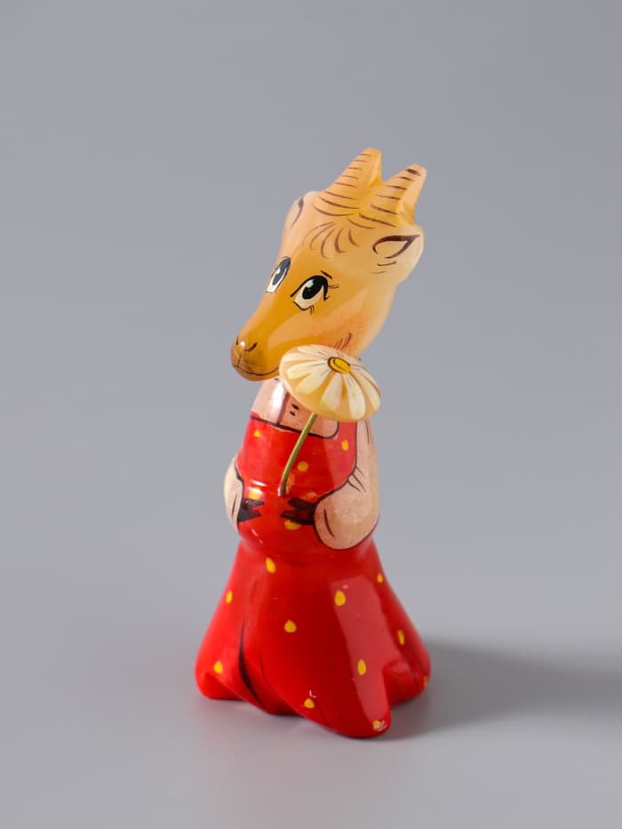 Фигурка «Коза с цветком», 8.5×3.5 см, селенит