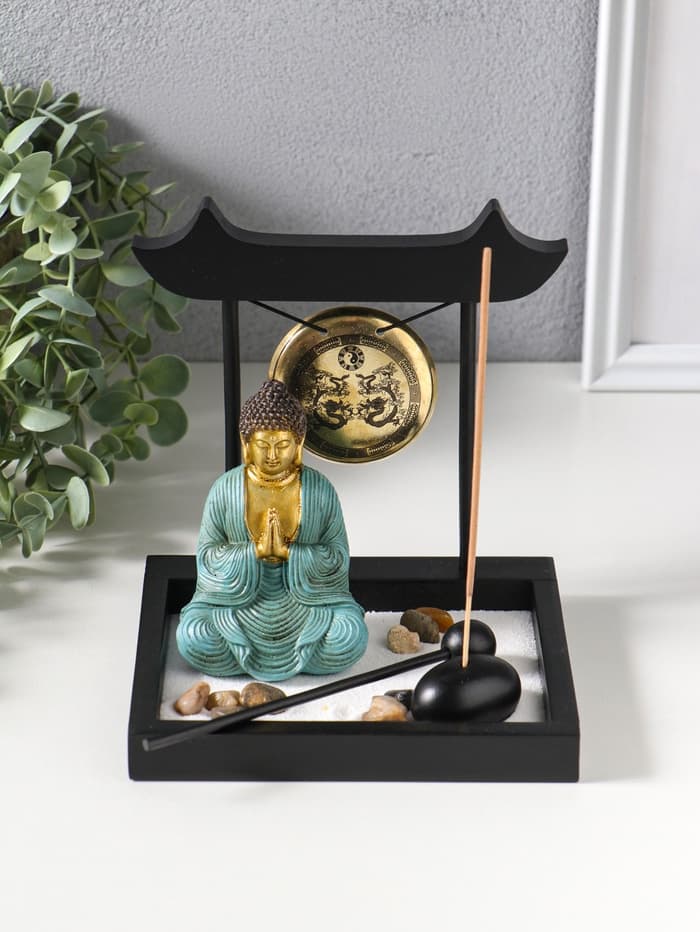 Японский сад камней настольный «Дзен. Будда в бирюзовом у гонга», с подставкой для благовоний и набором аксессуаров, 13.2×15×16 см