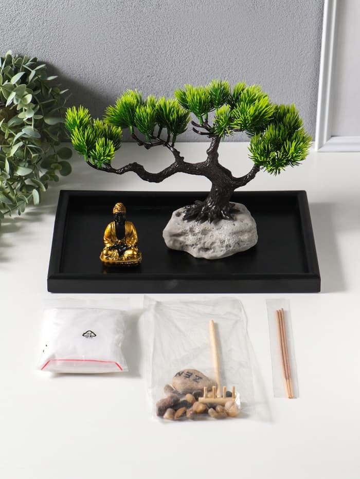 Японский сад камней настольный «Дзен. Будда у раскидистого дерева», с подставкой для благовоний и набором аксессуаров, 29.7×19.8×18 см