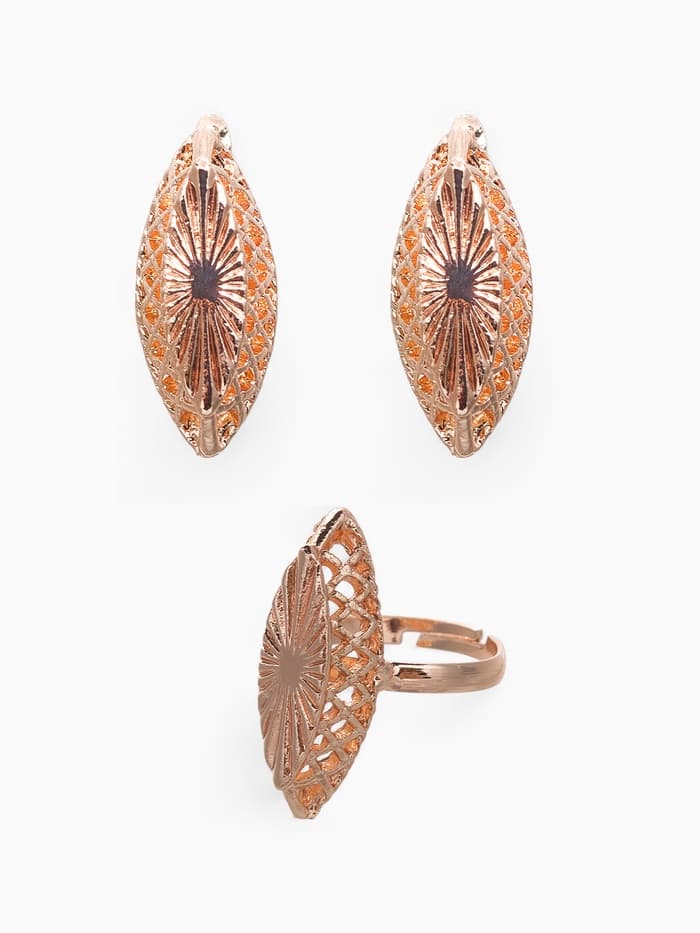 Гарнитур 3 предмета: серьги, кулон, кольцо безразмерное «Эдель», эллипс резной, цвет золото, 45 см