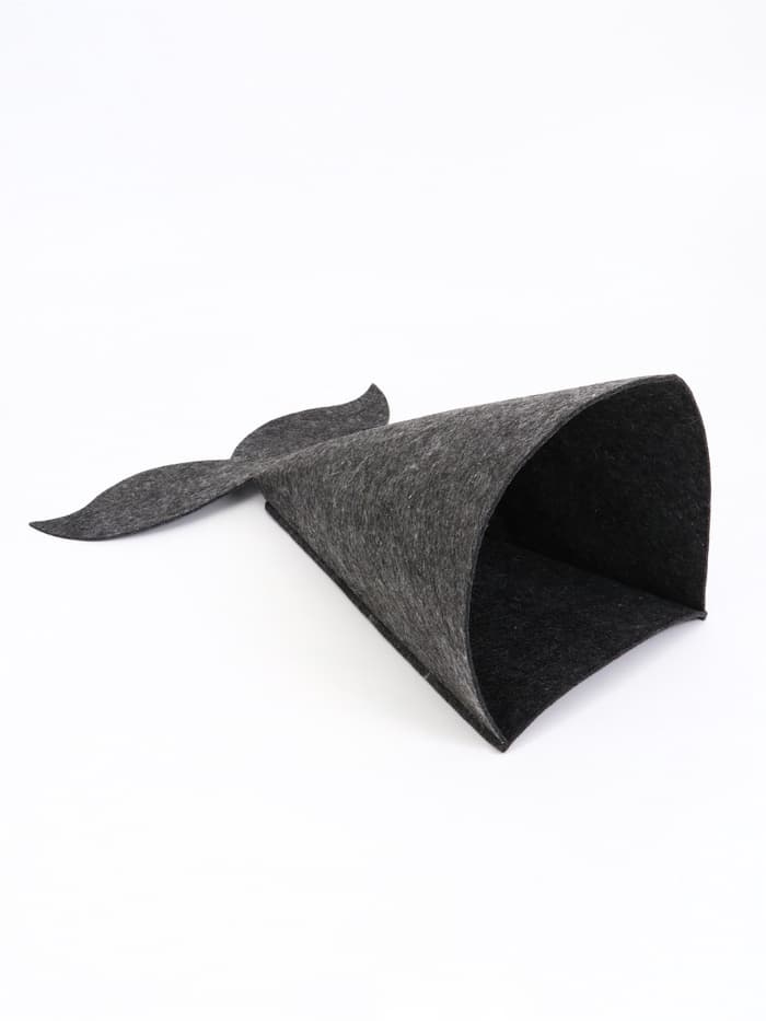 Домик для животных «Хвост», 56×30×30 см, войлок