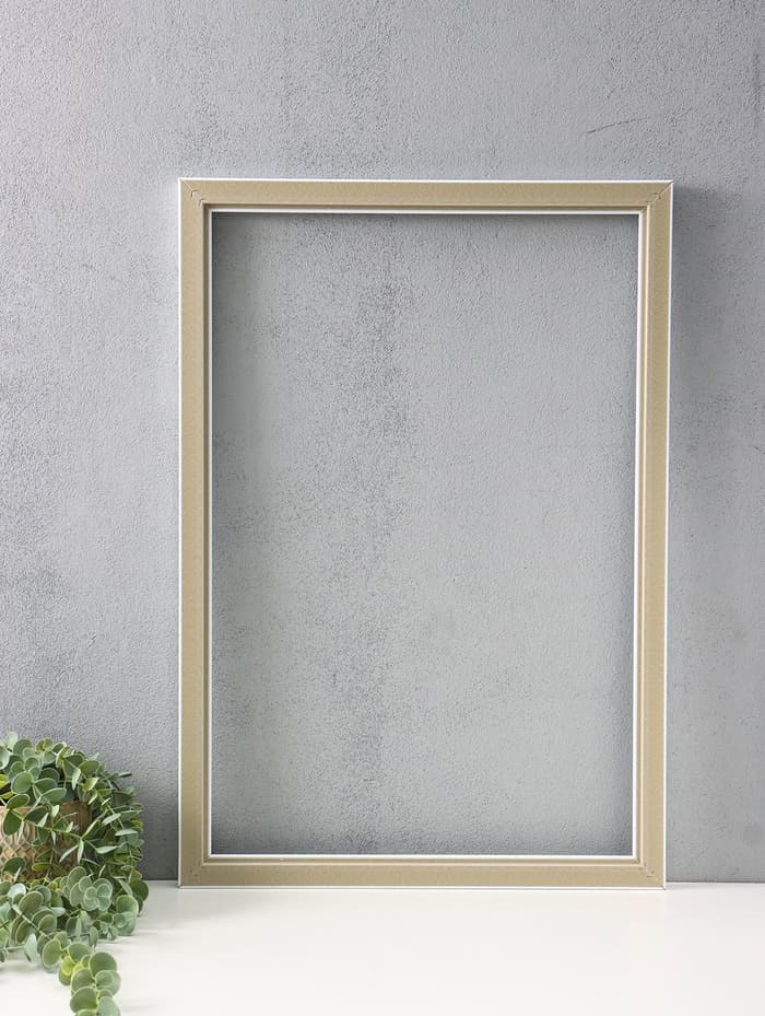 Рама для картин и зеркал Estelle Classic, 40×60 см, пластик, белая с золотом