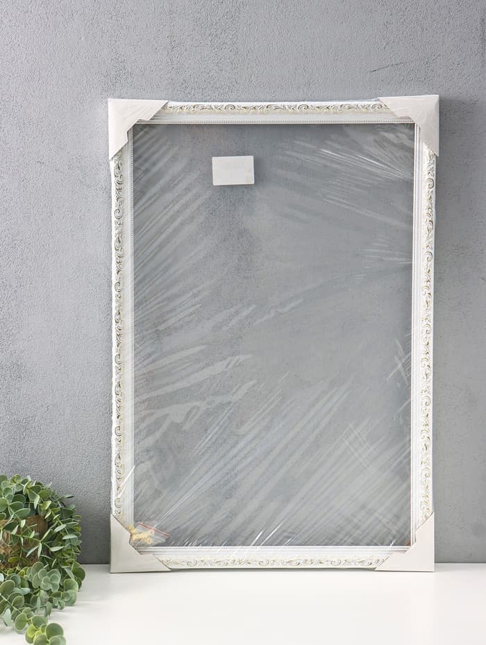 Рама для картин и зеркал Estelle Classic, 40×60 см, пластик, белая с золотом