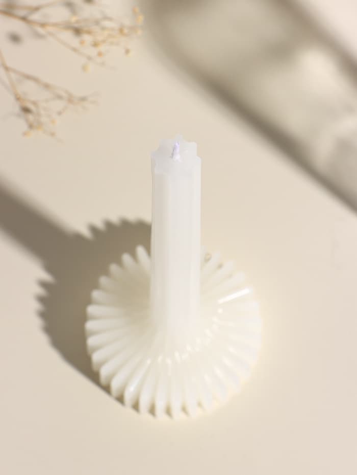 Свеча декоративная «Эстетика», белая, 10×10×25 см