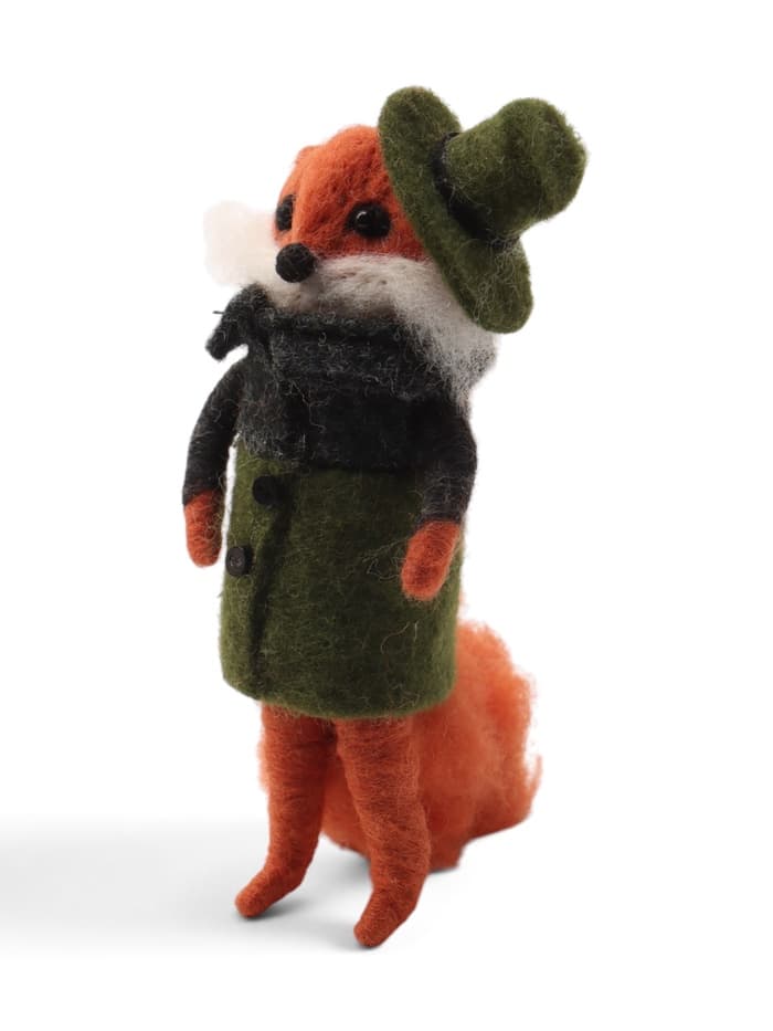 Фигурка декоративная «Лиса Алиса в зелёном пальто и шляпе», войлочная, 5.5×6.5×15 см
