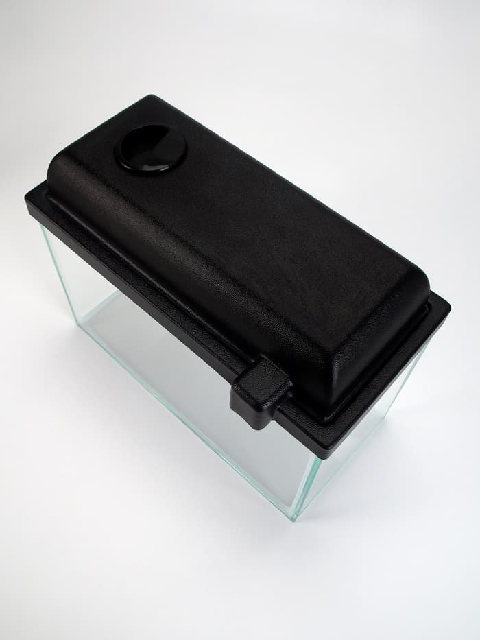 Аквариум «Прямоугольный» с крышкой, 10 л, 32×15×21/26 см, чёрный