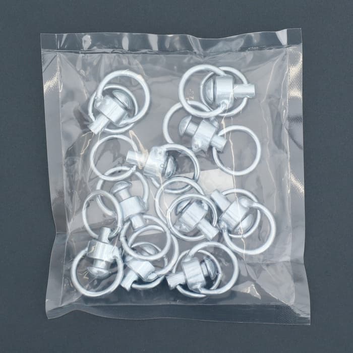 Вертлюг с кольцом, малый,(дл. 6 см, ширина-3 см, дл. кольца 3.7 см, толщина проволоки 0.3 см)