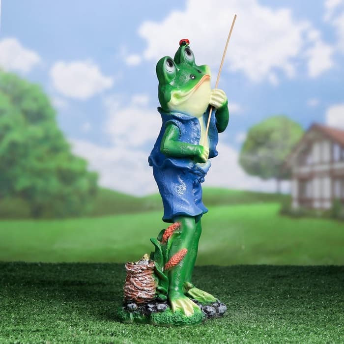 Садовая фигура из полистоуна «Лягушонок рыбак», 40×12×18 см