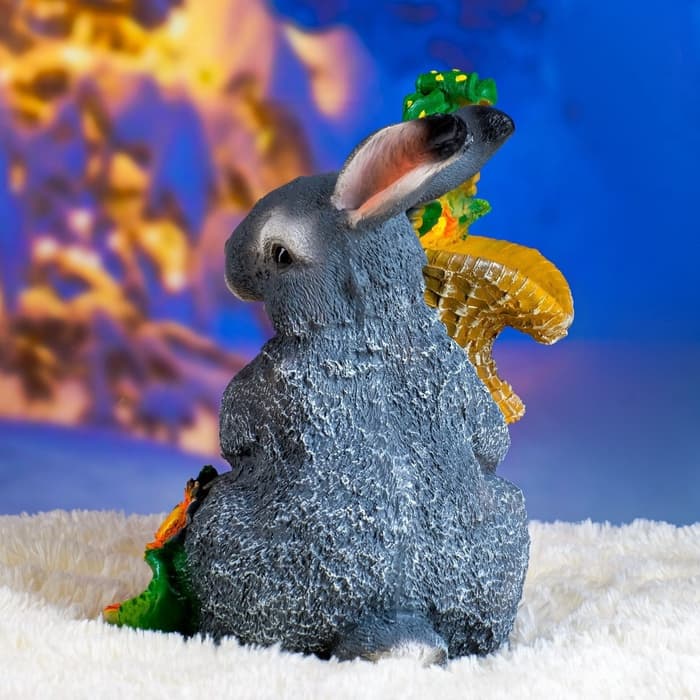 Садовая фигура из полистоуна «Зайка с лукошком», 33.5×28×28 см