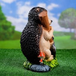 Садовая фигура из полистоуна «Ёж с лопатой», 31×22×22 см