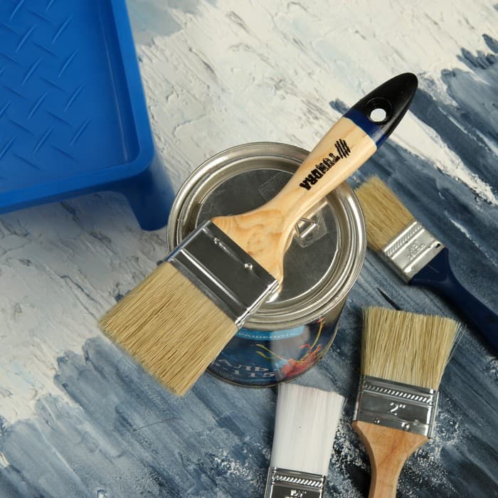 Кисть плоская ТУНДРА, натуральная щетина, деревянная ручка, 2", 50 мм