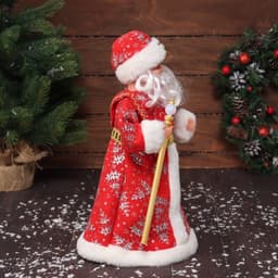 Дед Мороз под ёлку «Зимнее волшебство. Новогодняя игрушка в красной шубе, с посохом», 39 см, двигается, красный