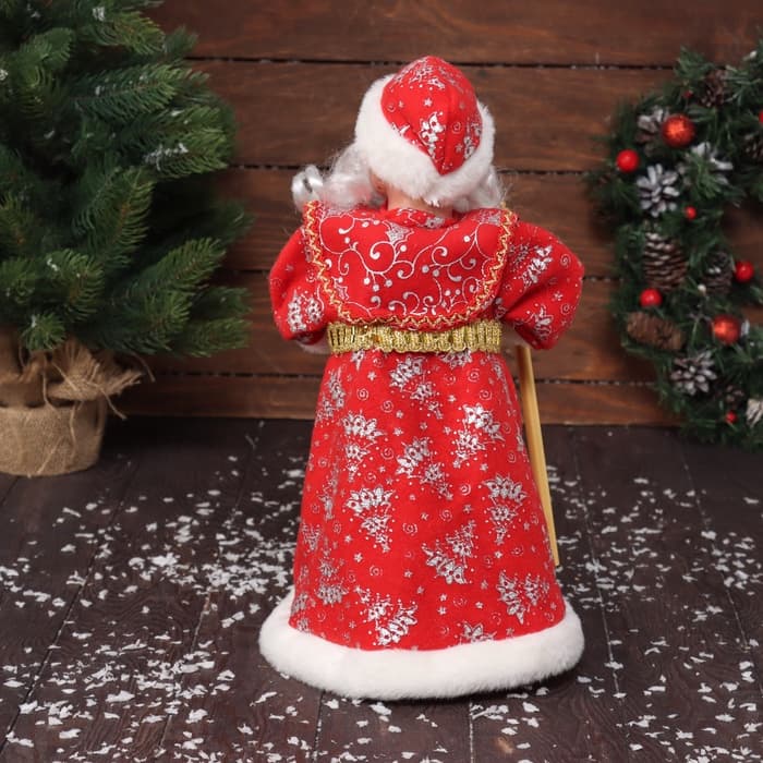 Дед Мороз под ёлку «Зимнее волшебство. Новогодняя игрушка в красной шубе, с посохом», 39 см, двигается, красный