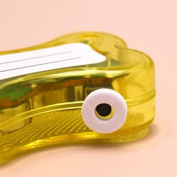 Маячок-адресник «Косточка» с наклейкой под записку, 3 режима свечения, пластик, металл, жёлтый