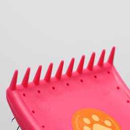 Щётка - пуходёрка средняя, основание 59×49 мм, мягкая с каплями, розовая