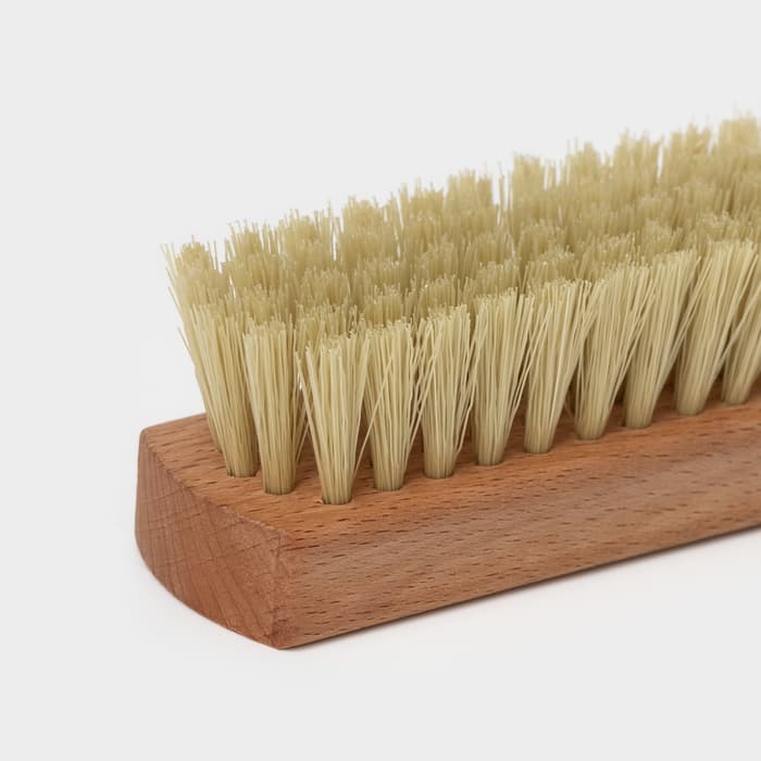 Щётка для одежды, 10×3.8 см, 59 пучков, искусственная щетина