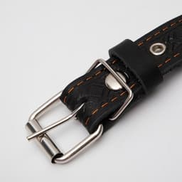 Ошейник кожаный тисненый однослойный, безразмерный, 3×60 см, ОШ 42-55 см, микс цветов