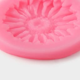 Молд для заливки Доляна «Герберы», силикон, d=6 см, розовый