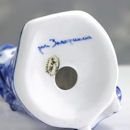 Фигурка фарфор гжель «Дама с собачкой»