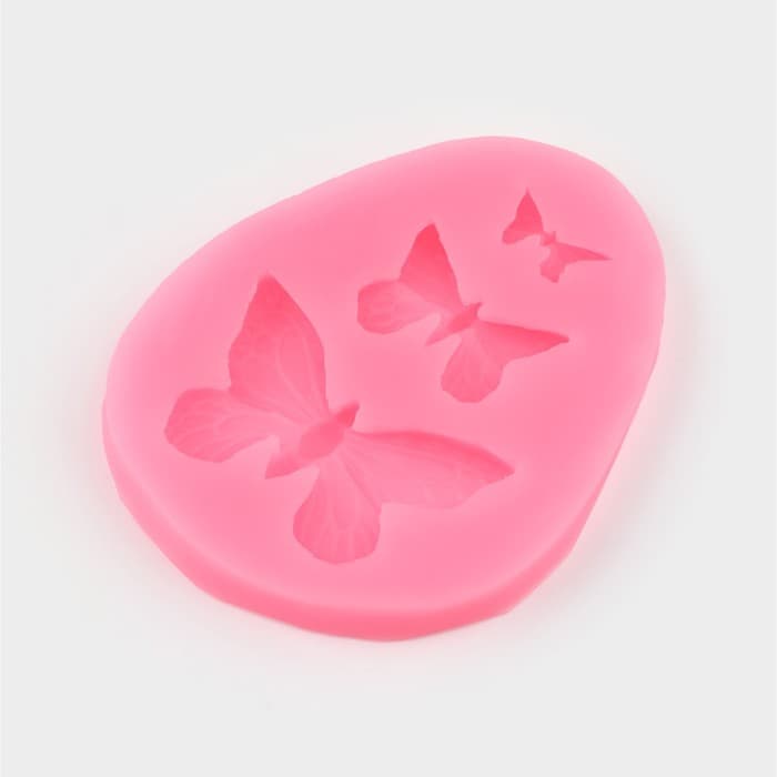 Молд для заливки «Бабочки», 3 ячейки, силикон, 7.5×6×1 см, розовый