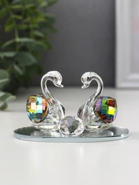 Фигурка стекло «Лебеди с бриллиантом», зелёная голография, 9×6×5.5 см