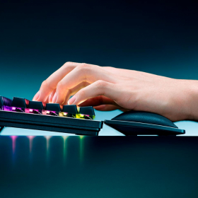 Клавиатура Razer Keyboard Wrist Rest Pro (Cooling Gel)